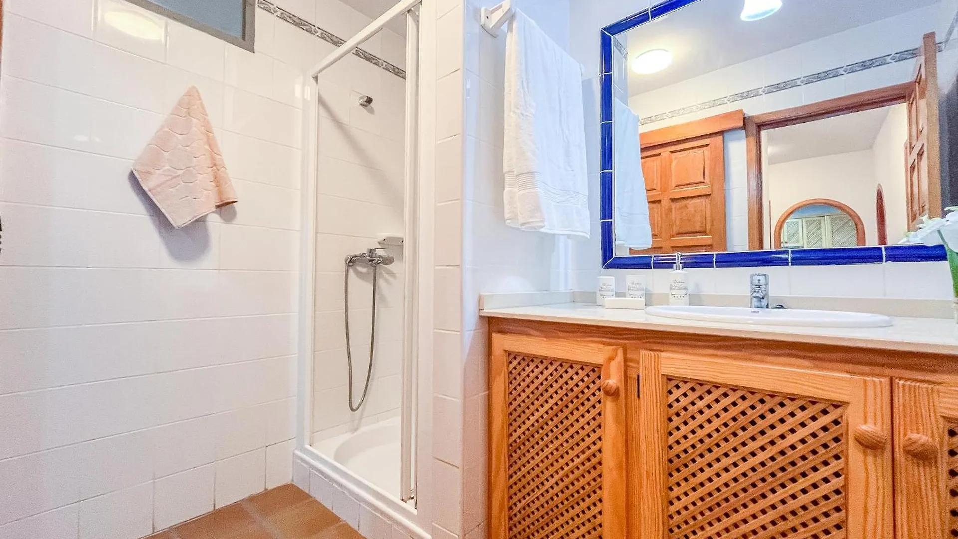 Apartment Lightbooking Las Brenas Garden Con Piscina Brena Baja Spain