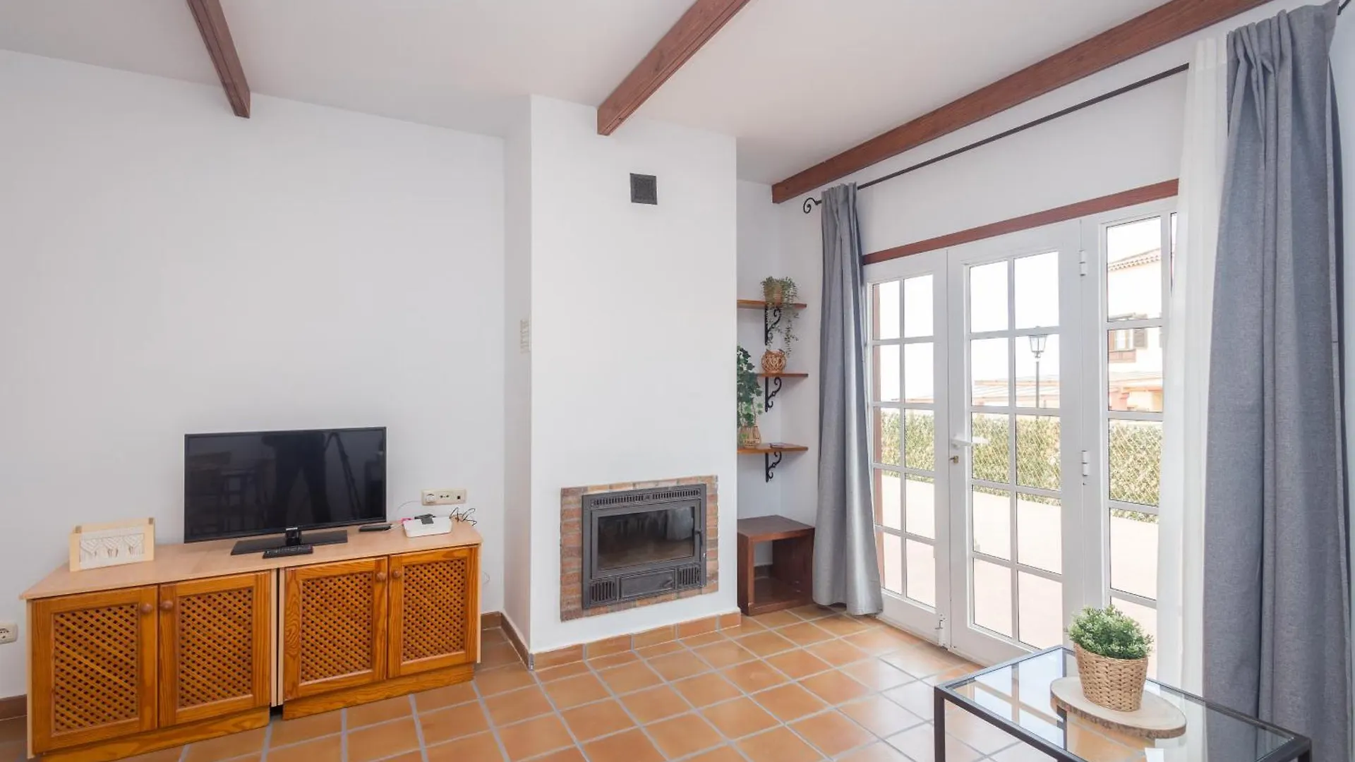 Lightbooking Las Brenas Garden Con Piscina Brena Baja